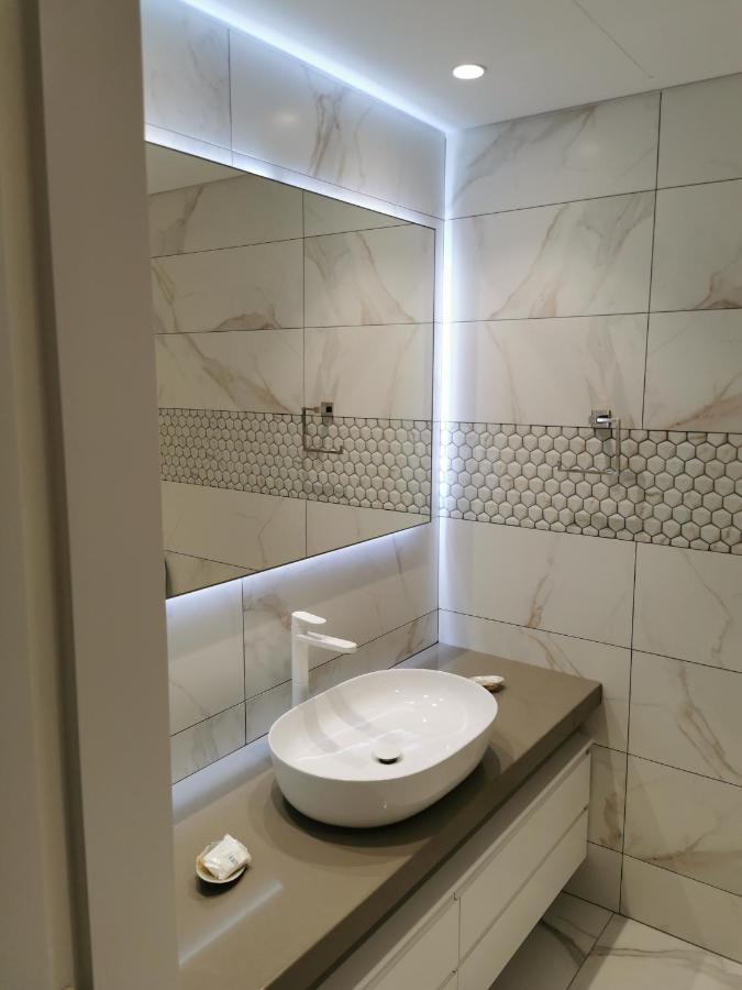 Y & P Latchi Hotel Luaran gambar