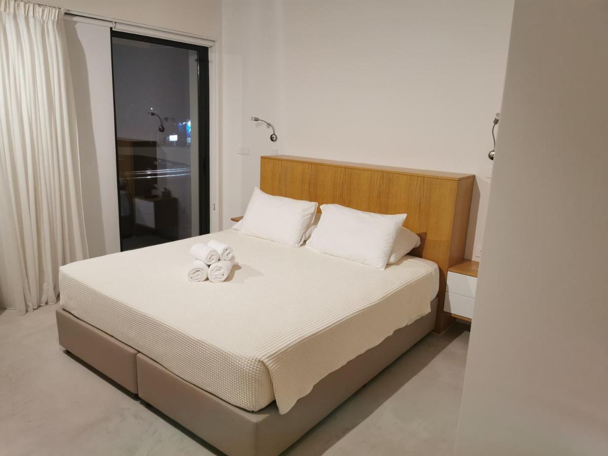 Y & P Latchi Hotel Luaran gambar