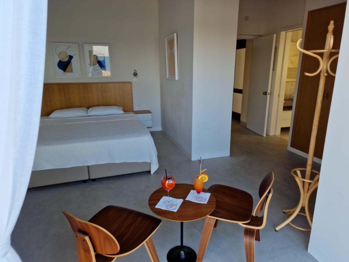 Y & P Latchi Hotel Luaran gambar